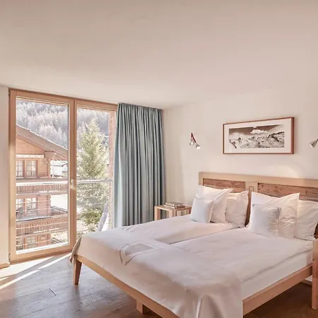 Firefly Luxury Hotel