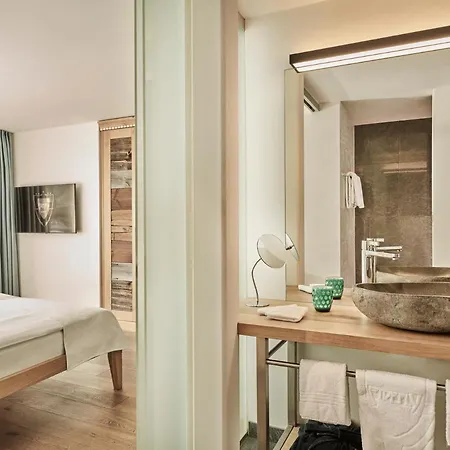 Hotel Firefly Luxury