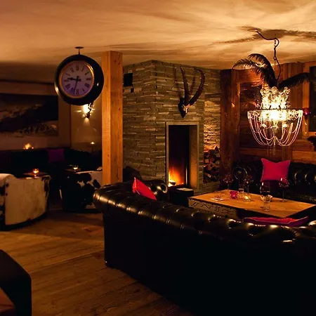 Hotel Firefly Luxury