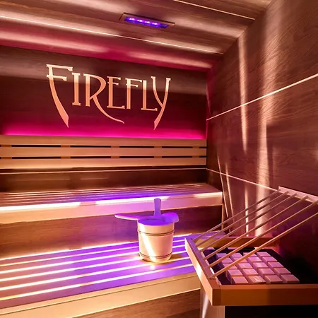 Hotel Firefly Luxury 4*