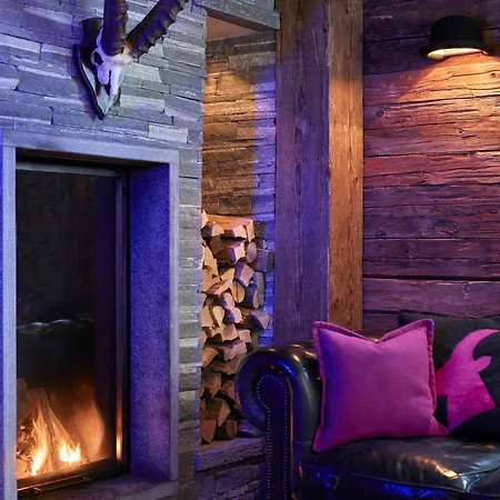 Hotel Firefly Luxury