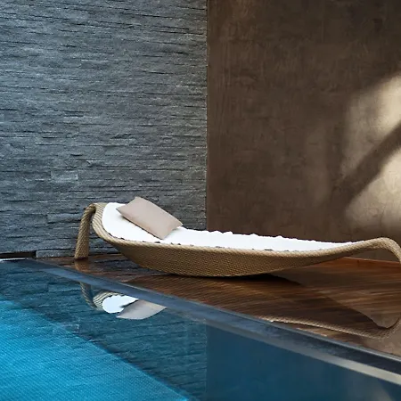 萤火虫豪华套房酒店