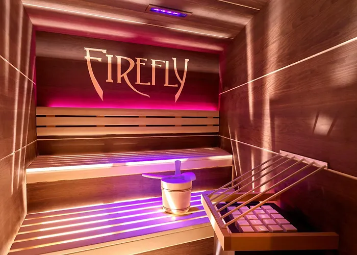 Hotel Firefly Luxury 4*