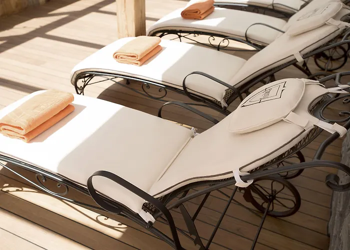 萤火虫豪华套房酒店 4* 采尔马特