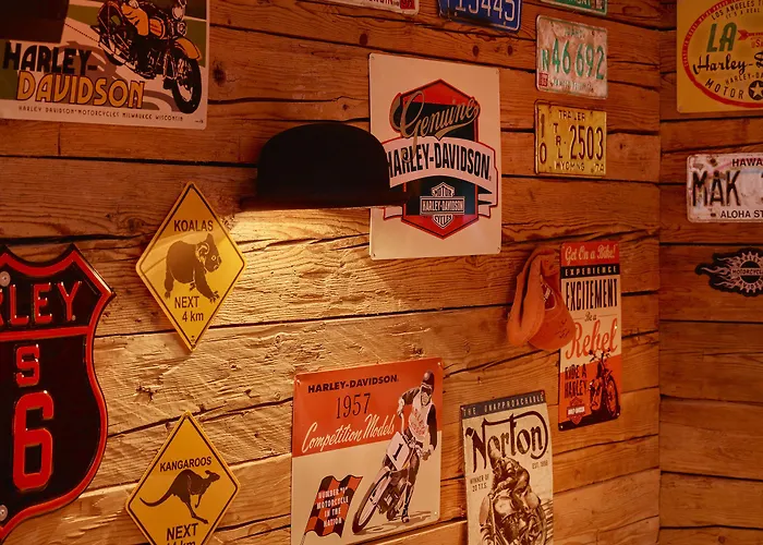 萤火虫豪华套房酒店