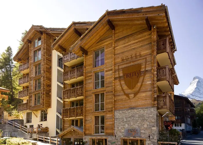 Firefly Luxury Hotel 4*