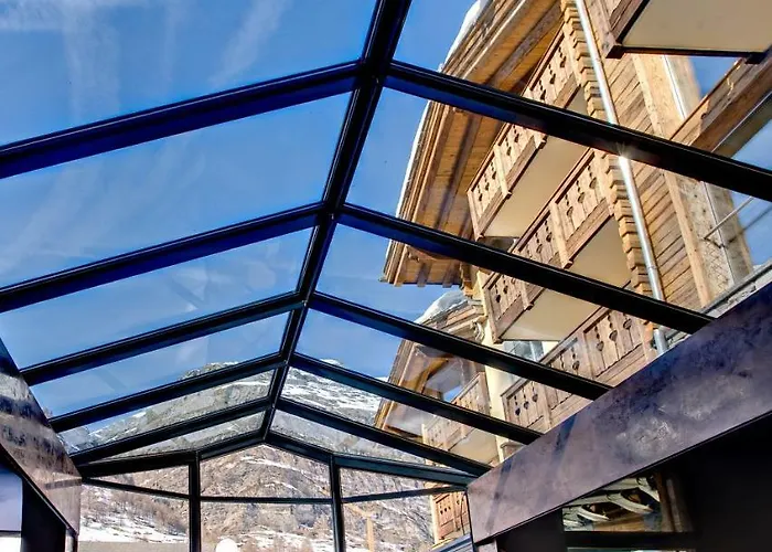 萤火虫豪华套房酒店