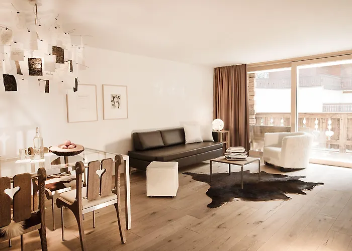 Firefly Luxury Hotel