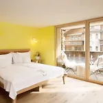 Otel Firefly Luxury 4*