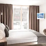 Firefly Luxury Otel