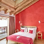 Otel Firefly Luxury